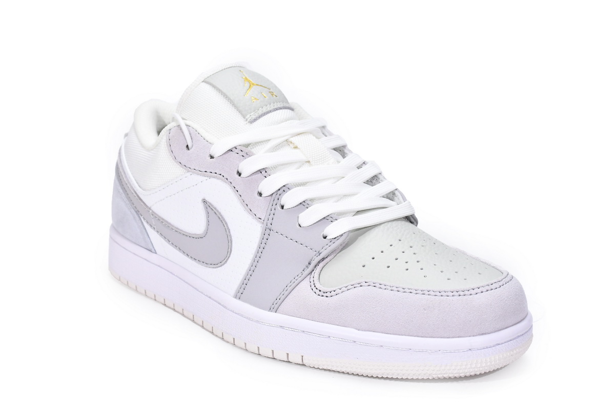 Air Jordan 1 Low “Paris”    CV3043-100