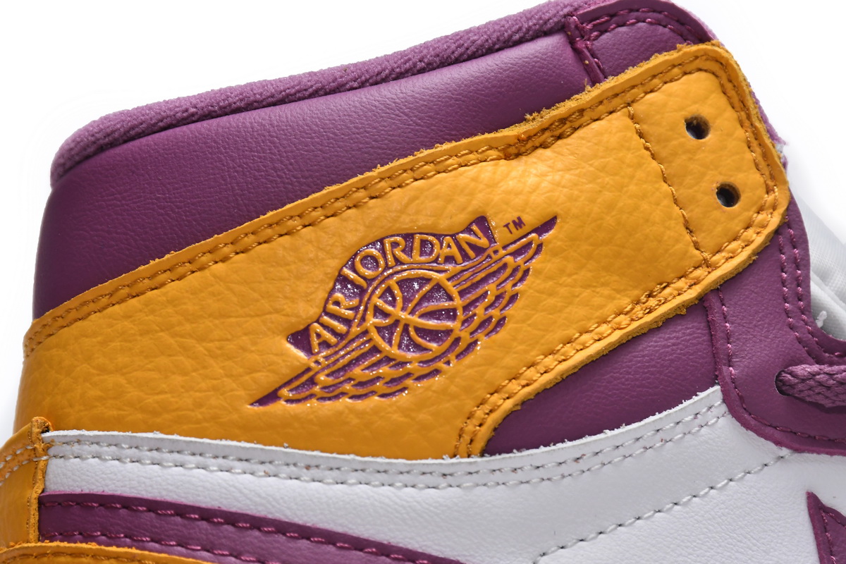 Air Jordan 1 High OG “Brotherhood”  555088-706