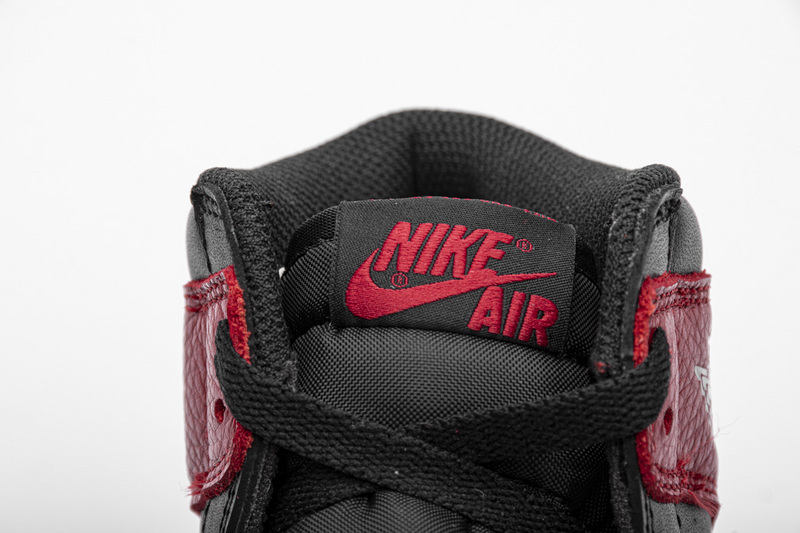 Air Jordan 1 High “Banned” 555088-001