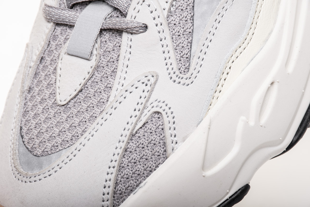 Yeezy Boost 700 V2 “Static”EF2829