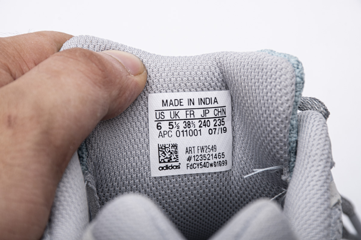 Yeezy Boost 700 “Inertia” FW2549