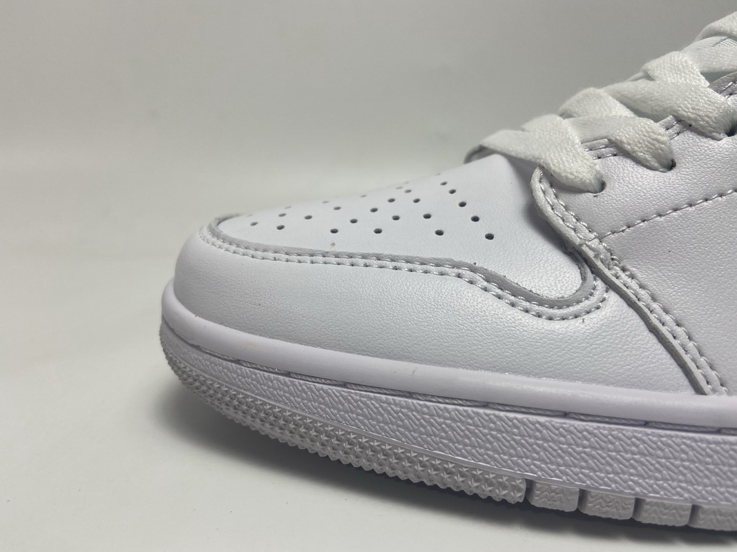 Air Jordan 1 Low OG Neutral Grey  CZ0775-100