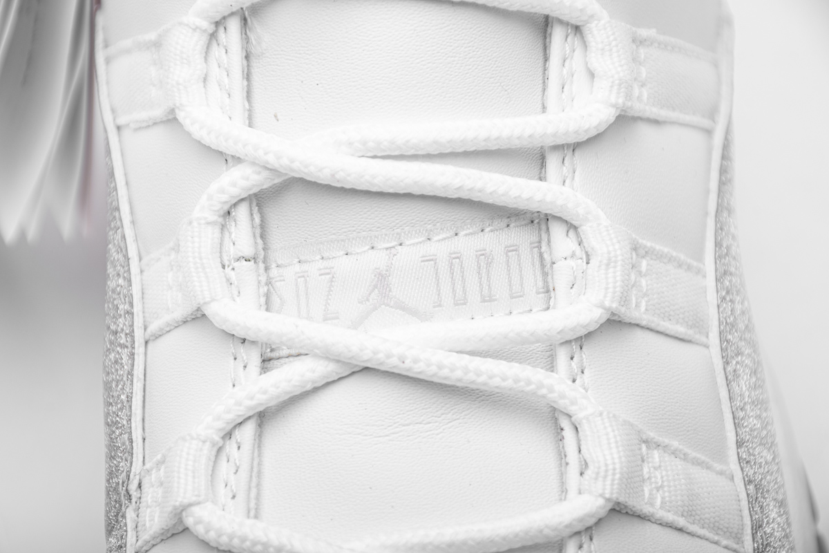 WMNS Air Jordan 11 Retro White Metallic Silver AR0715-100