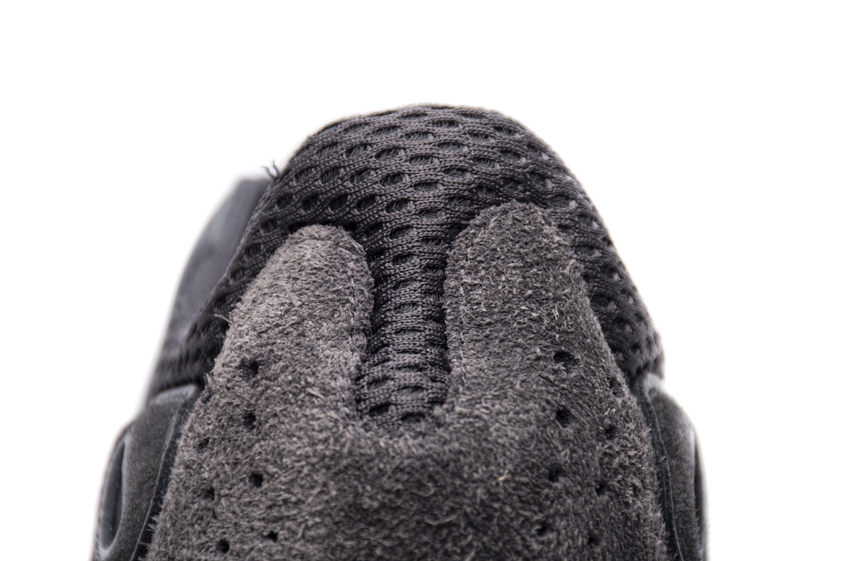 PK GOD  Adidas Yeezy 700 “Utility Black” FV5304