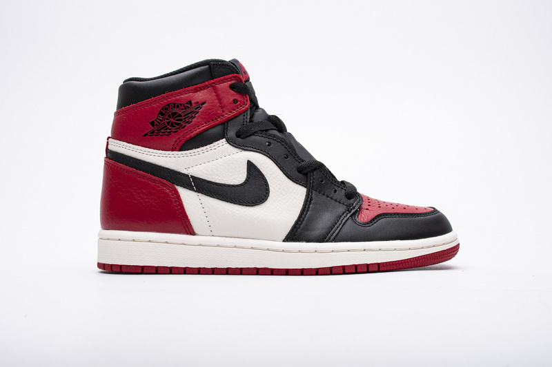 Air Jordan 1 High OG “Bred Toe”555088-610
