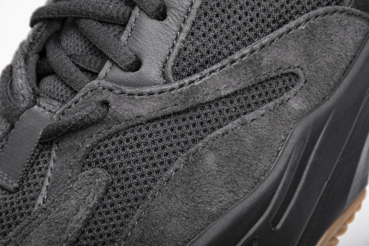 DG  Yeezy Boost 700“Utility Black”FV5304