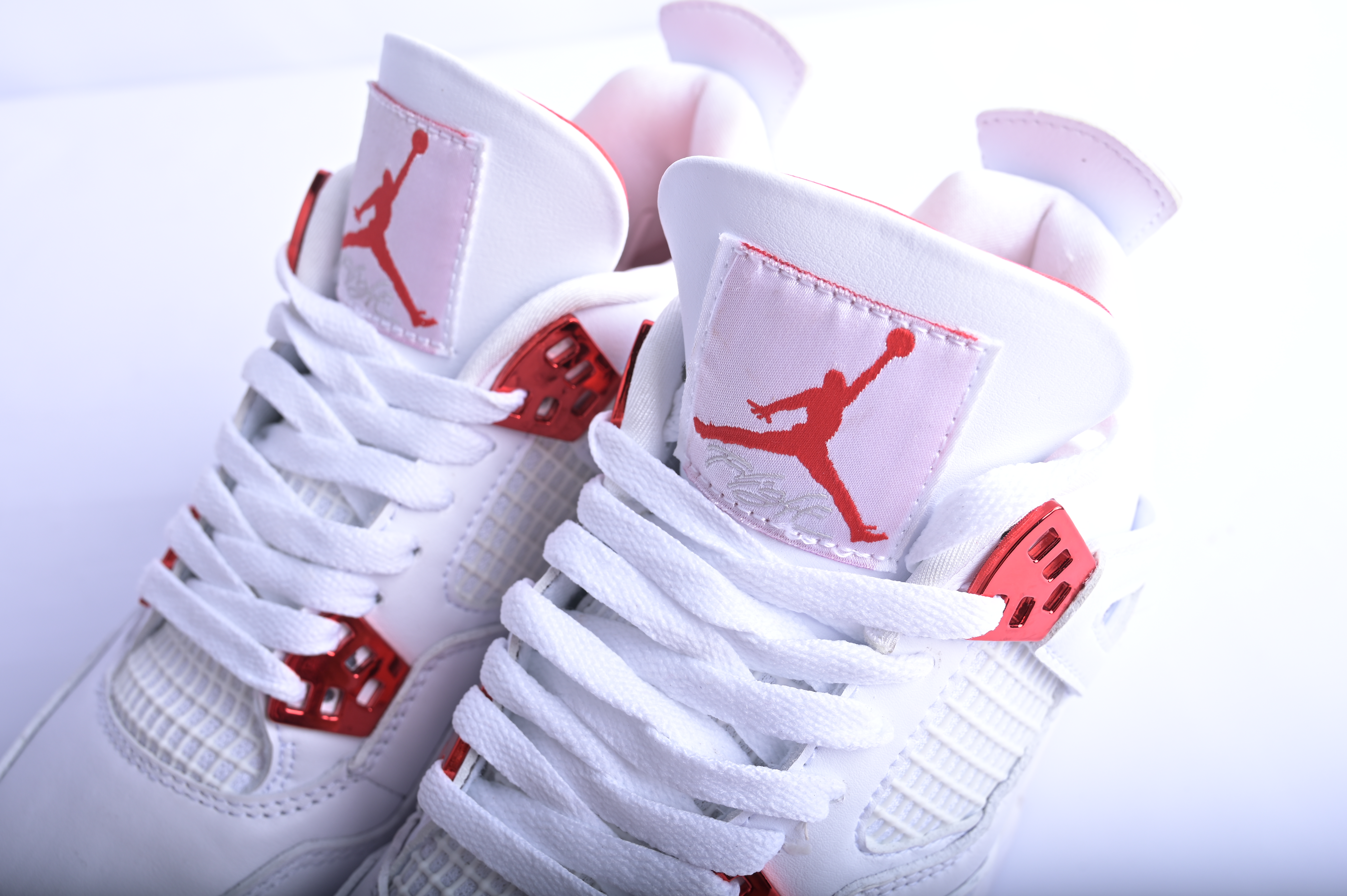 Air Jordan 4 White University Red CT8527-112