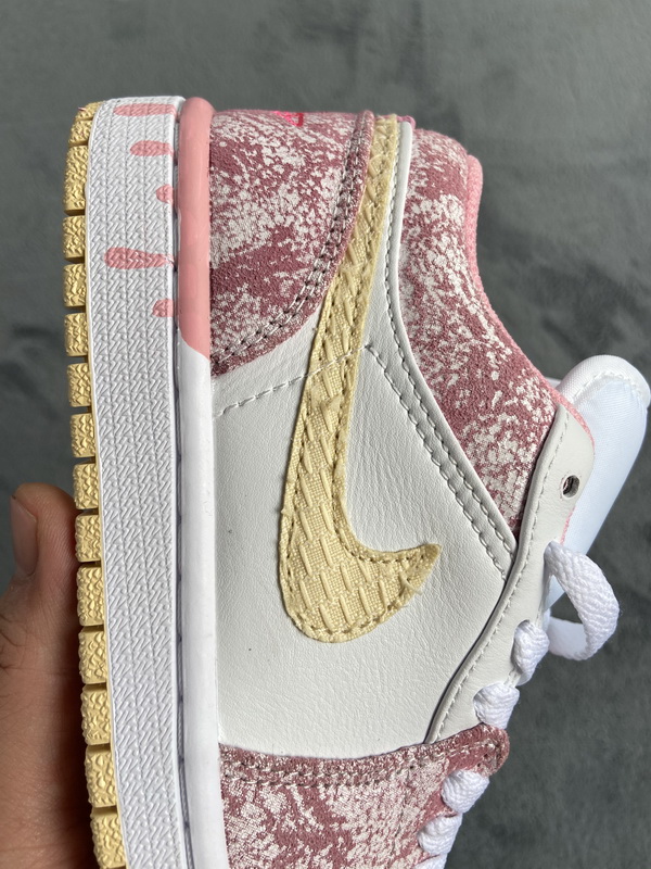 Air Jordan 1 Low SE GS Paint Drip  CW7104-601