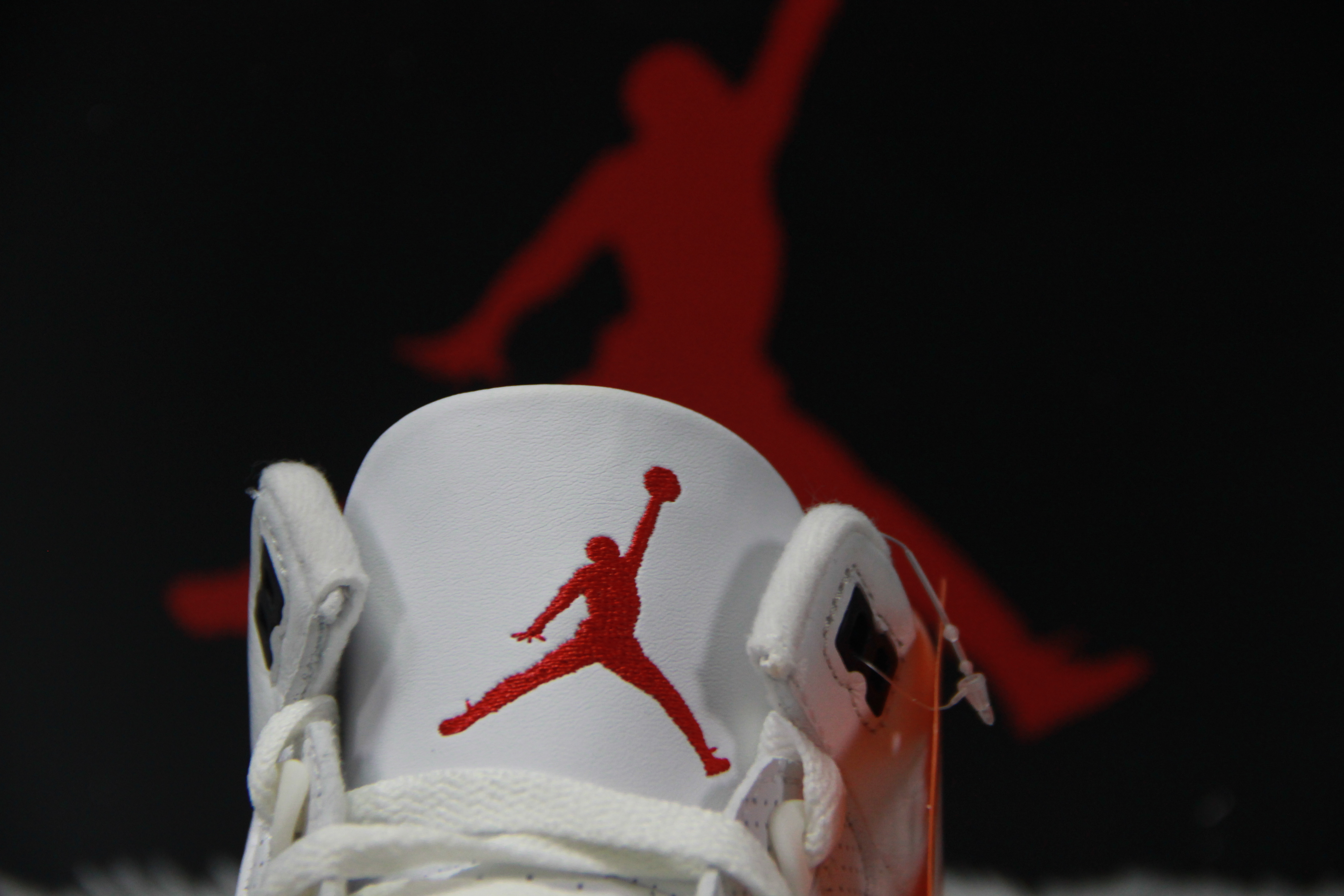 Air Jordan 3 “White Cement Reimagined”  DN3707-100