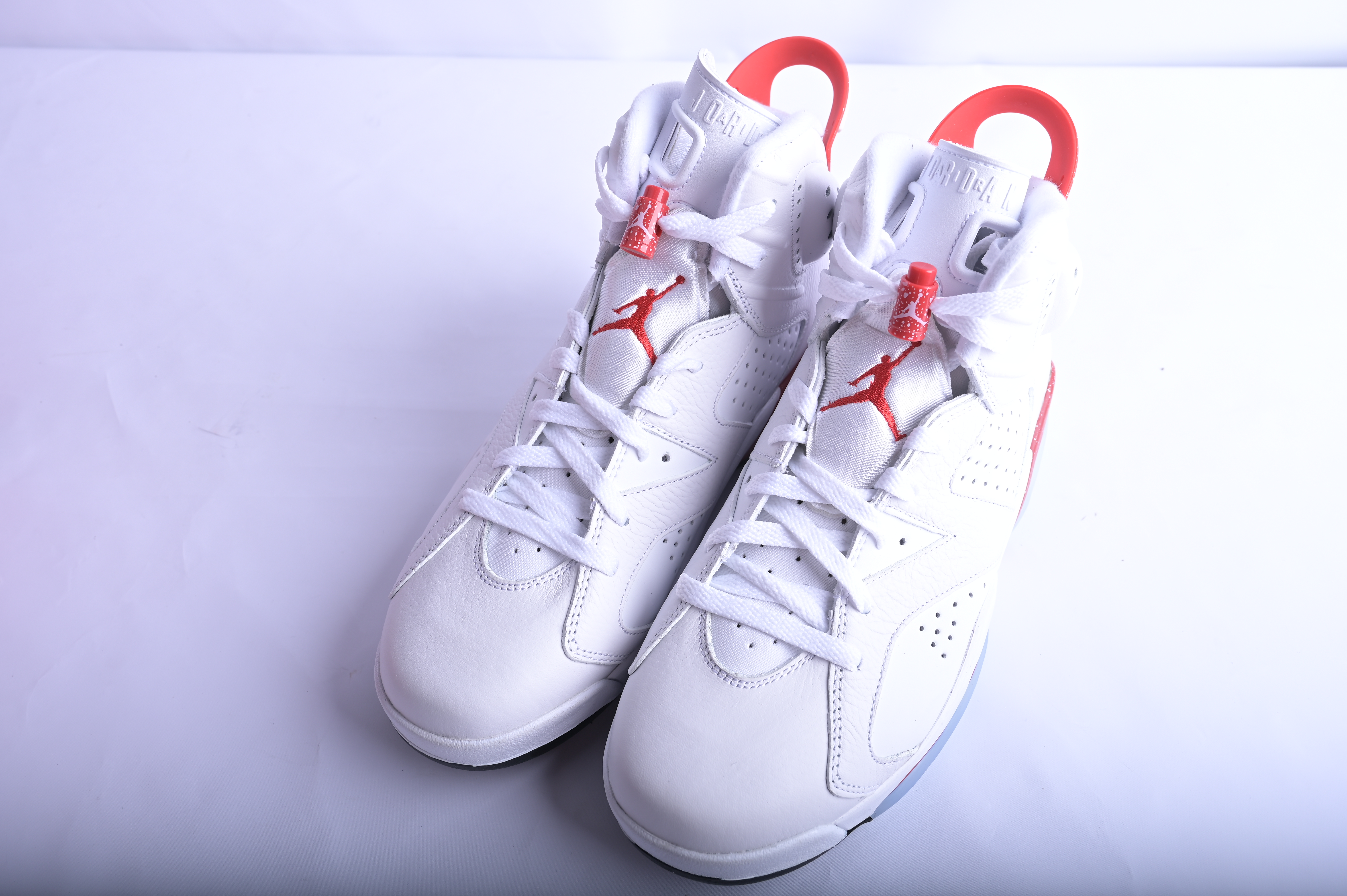 Air Jordan 6 Red Oreo  CT8529-162
