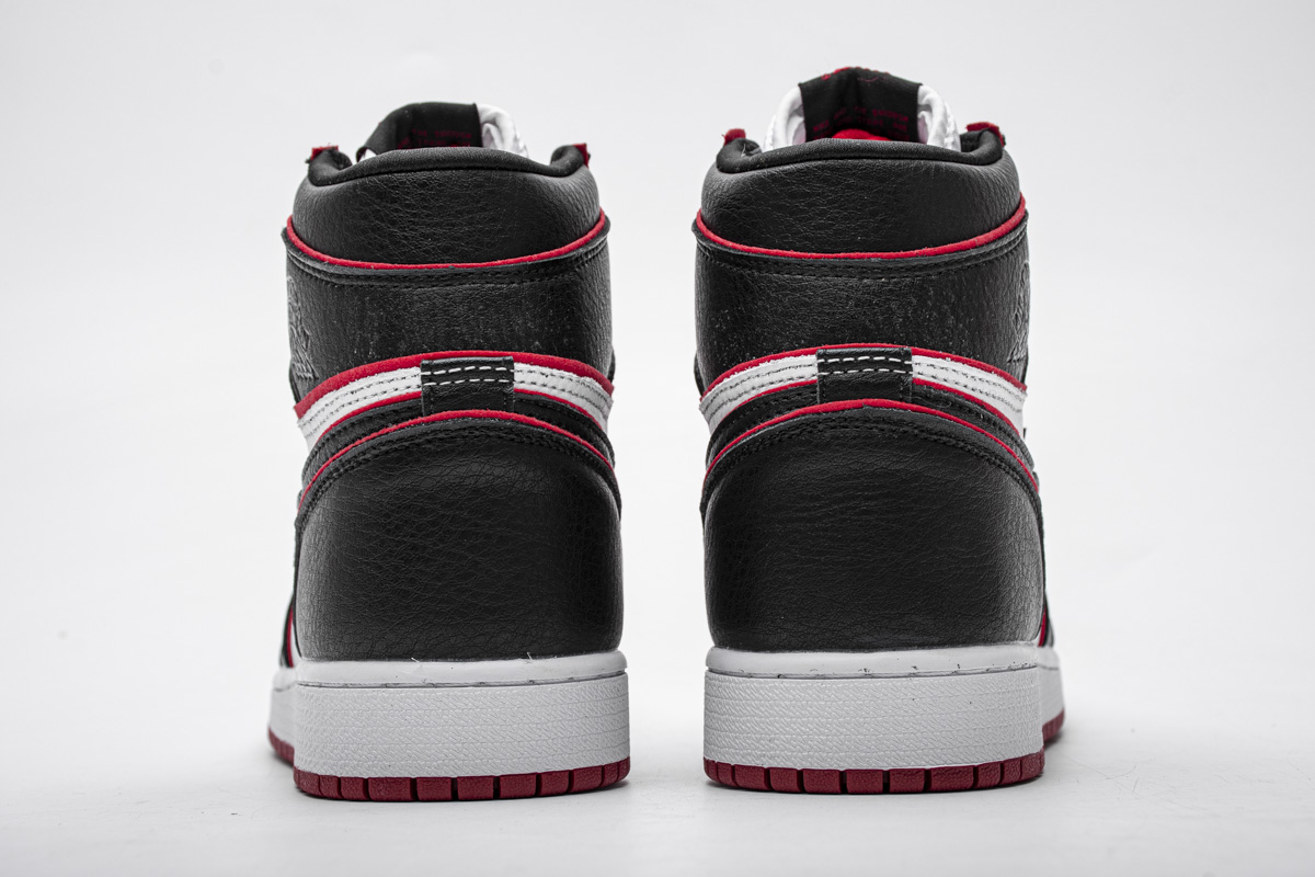 DG   Air Jordan 1 Retro High OG “Meant To Fly”  555088-062