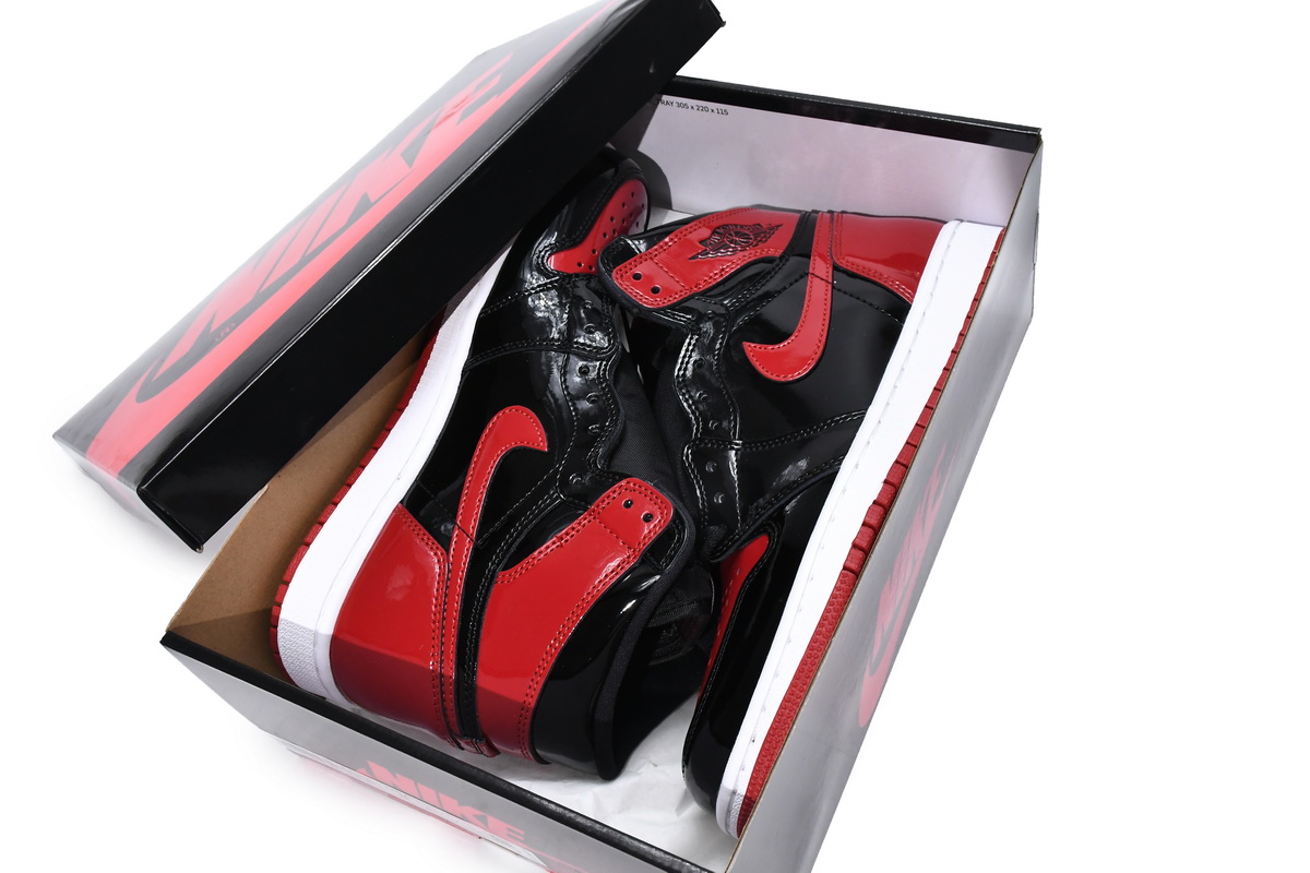 Air Jordan 1 High “Banned”  Patent Leather isForbidden to Wear.  555088-063