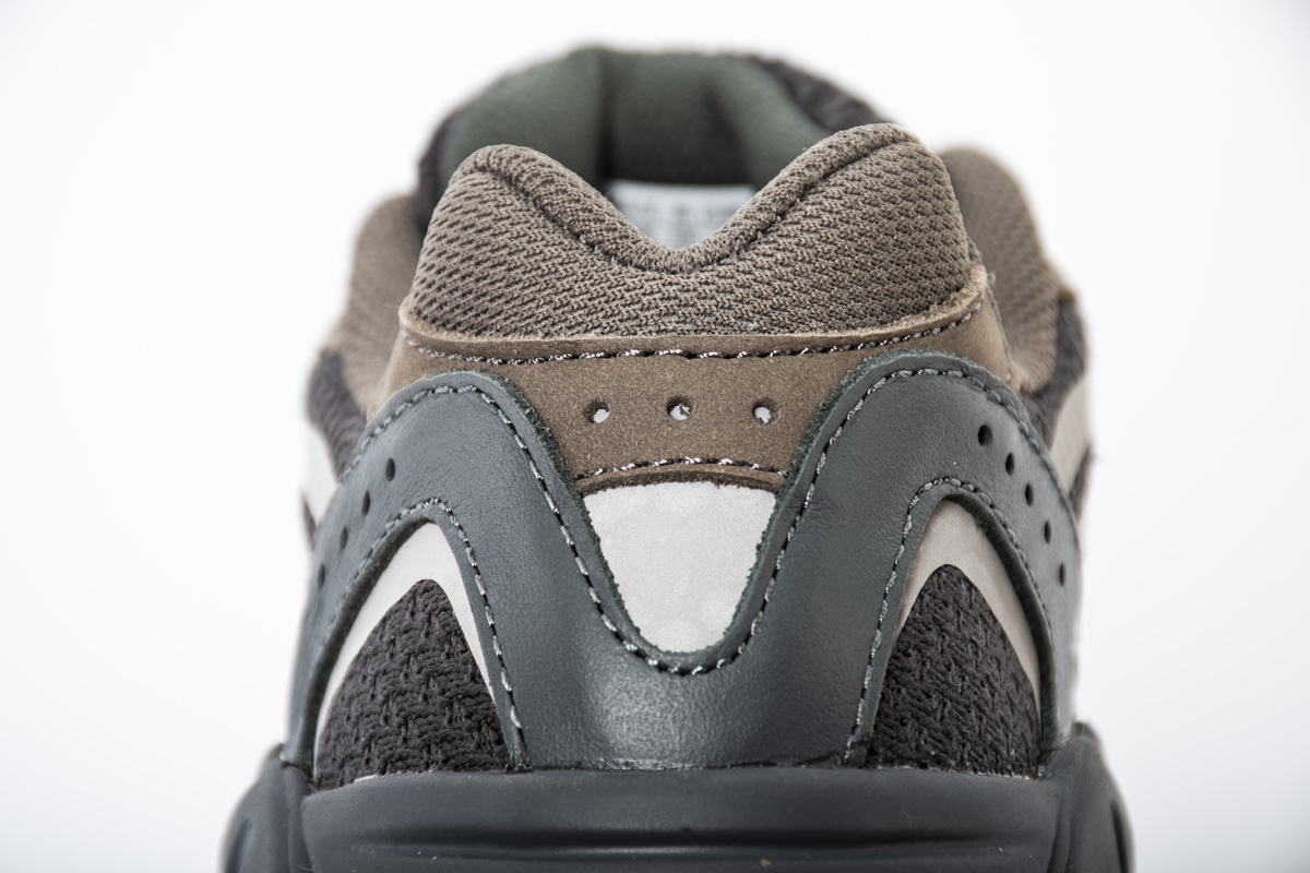 DG  Yeezy Boost 700 V2 “Static” EG6860