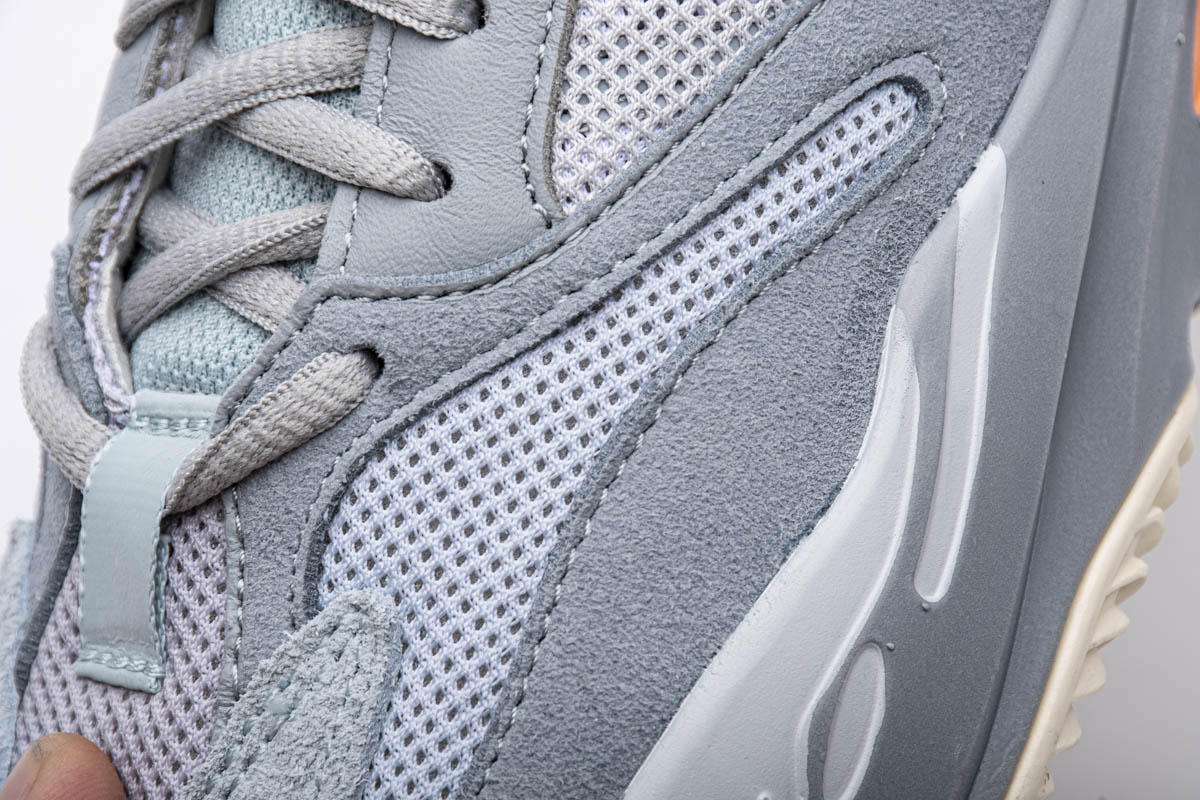 DG  Yeezy Boost 700“Inertia” EG7597