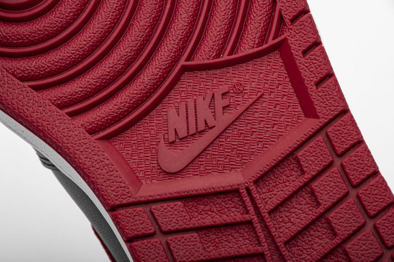 Air Jordan 1 High “Banned” 555088-001