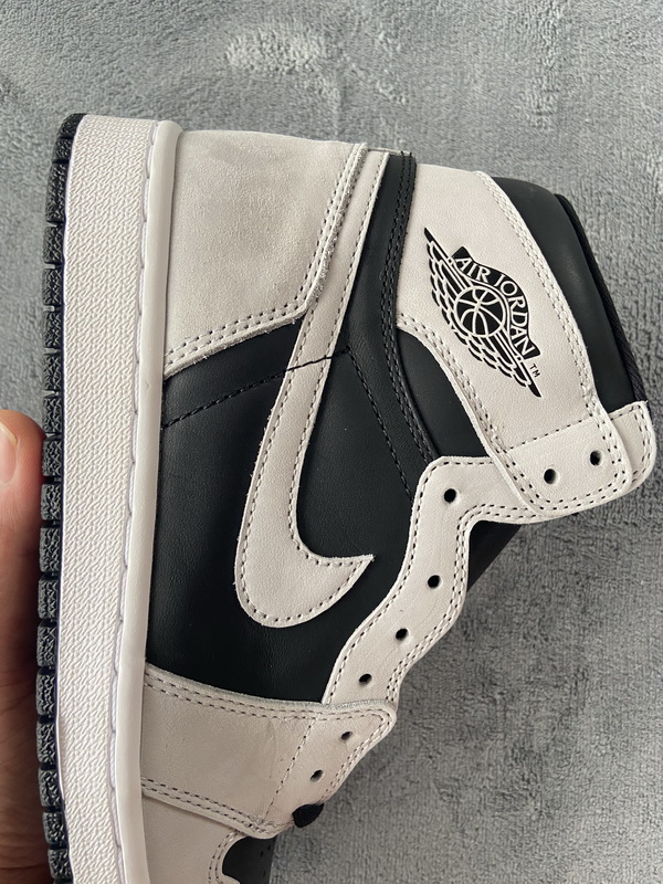 Air Jordan 1 Shadow 2.0 Black Light Smoke Grey 555088-035