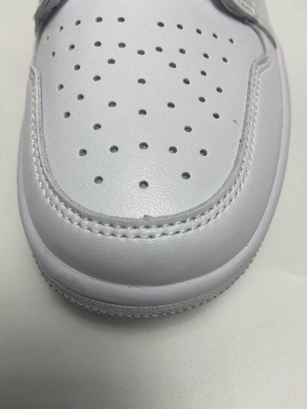 Air Jordan 1 Low OG Neutral Grey  CZ0775-100