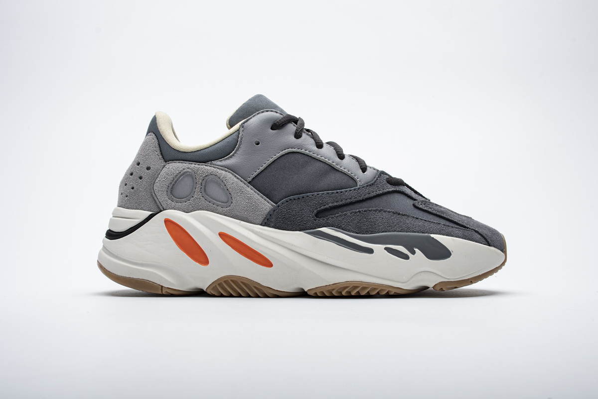 DG  Yeezy Boost 700“Magnet”FV9922