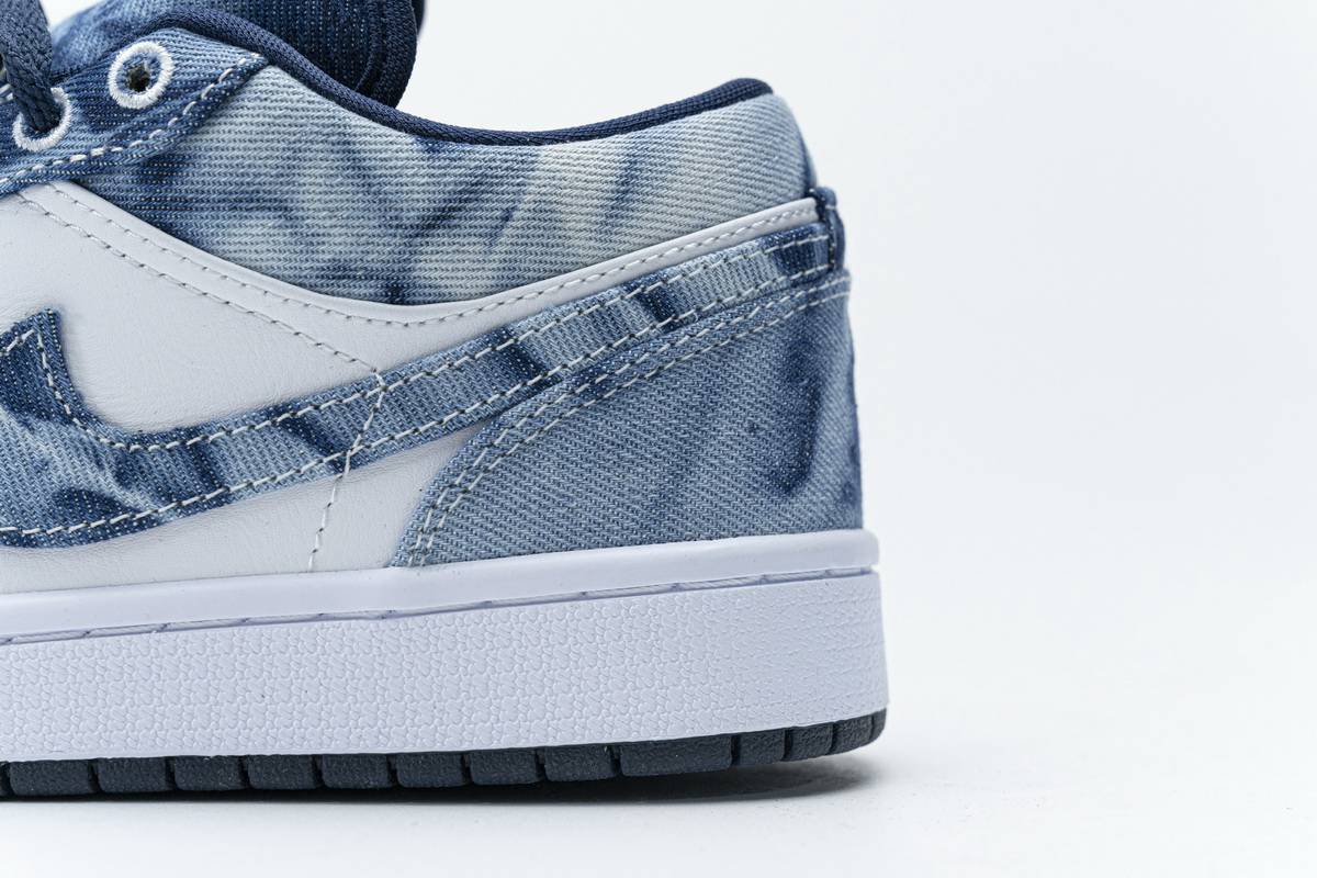 Air Jordan 1 Low SE Washed Denim   CZ8455-100