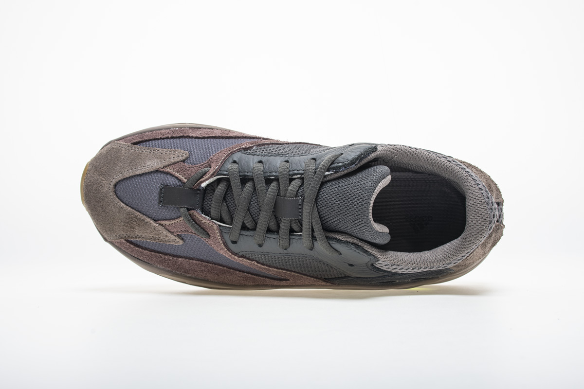 PK GOD  Yeezy Boost 700 “Mauve” EE9614