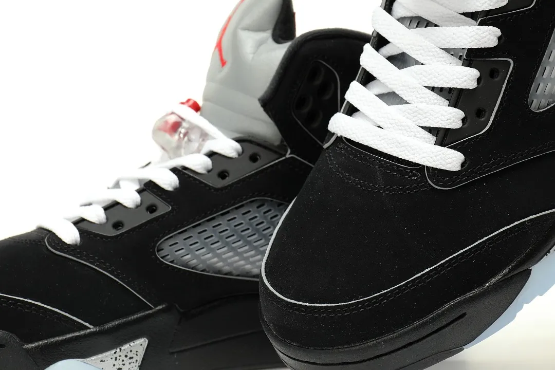 Jordan Air Jordan 5 “BLACK METALLIC REIMAGINED”  HF3975-001