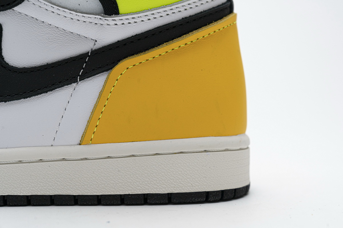 DG Air Jordan 1 Retro High OG  Volt Gold  555088-118