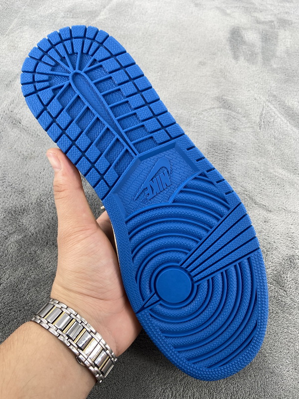 XP Travis Scott x Fragment Design x Air Jordan 1 Low  DM7866-140