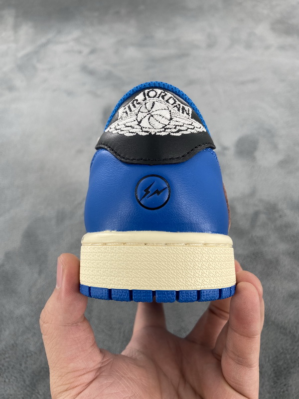 XP Travis Scott x Fragment Design x Air Jordan 1 Low  DM7866-140