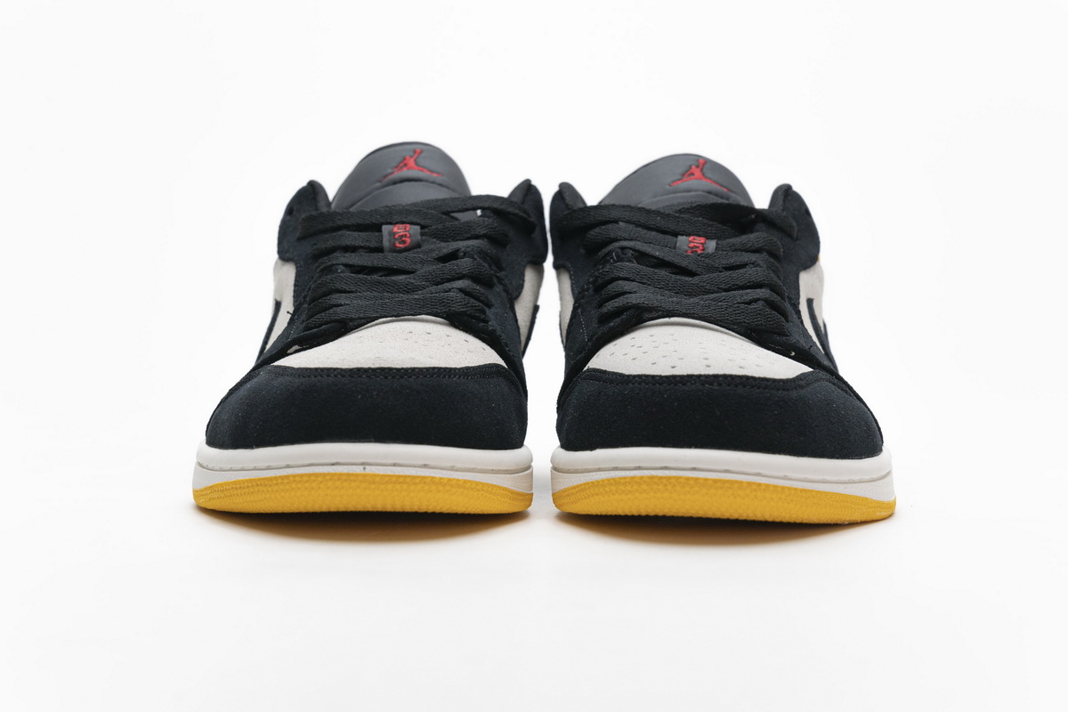 Air Jordan 1 Low University Gold 553558-127