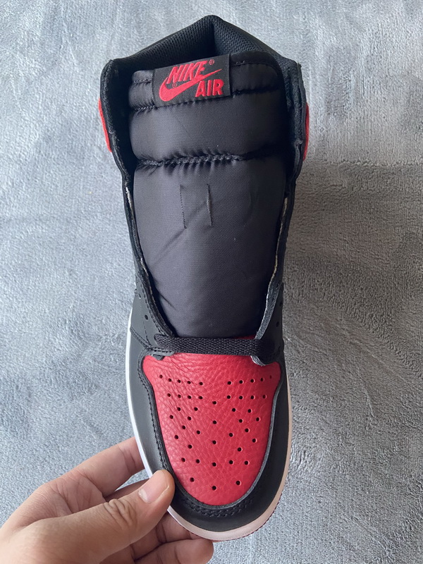Air Jordan 1 High Banned  555088-001