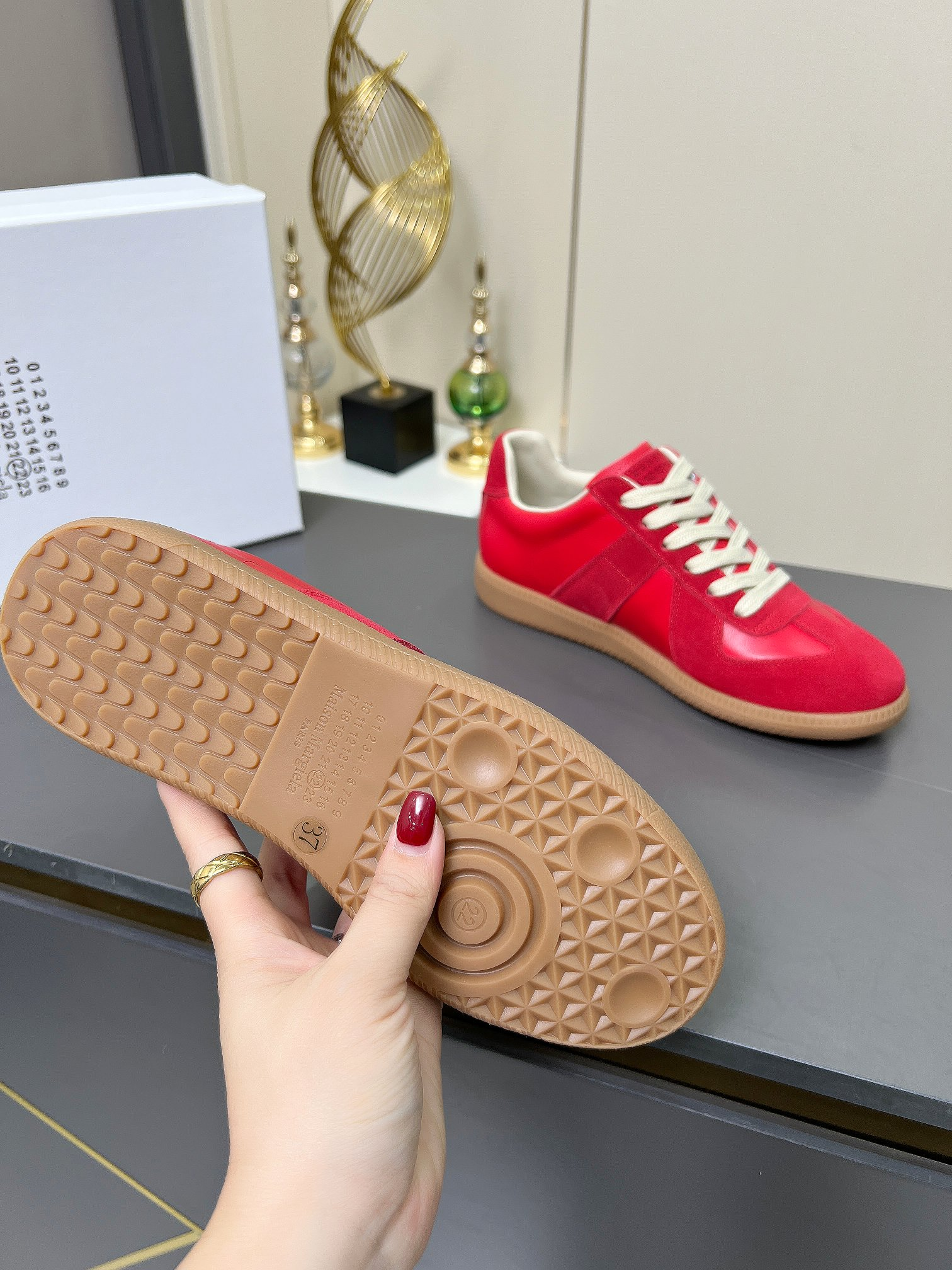 Maison Margiela leather classic  red S57WS0236P1895H8542