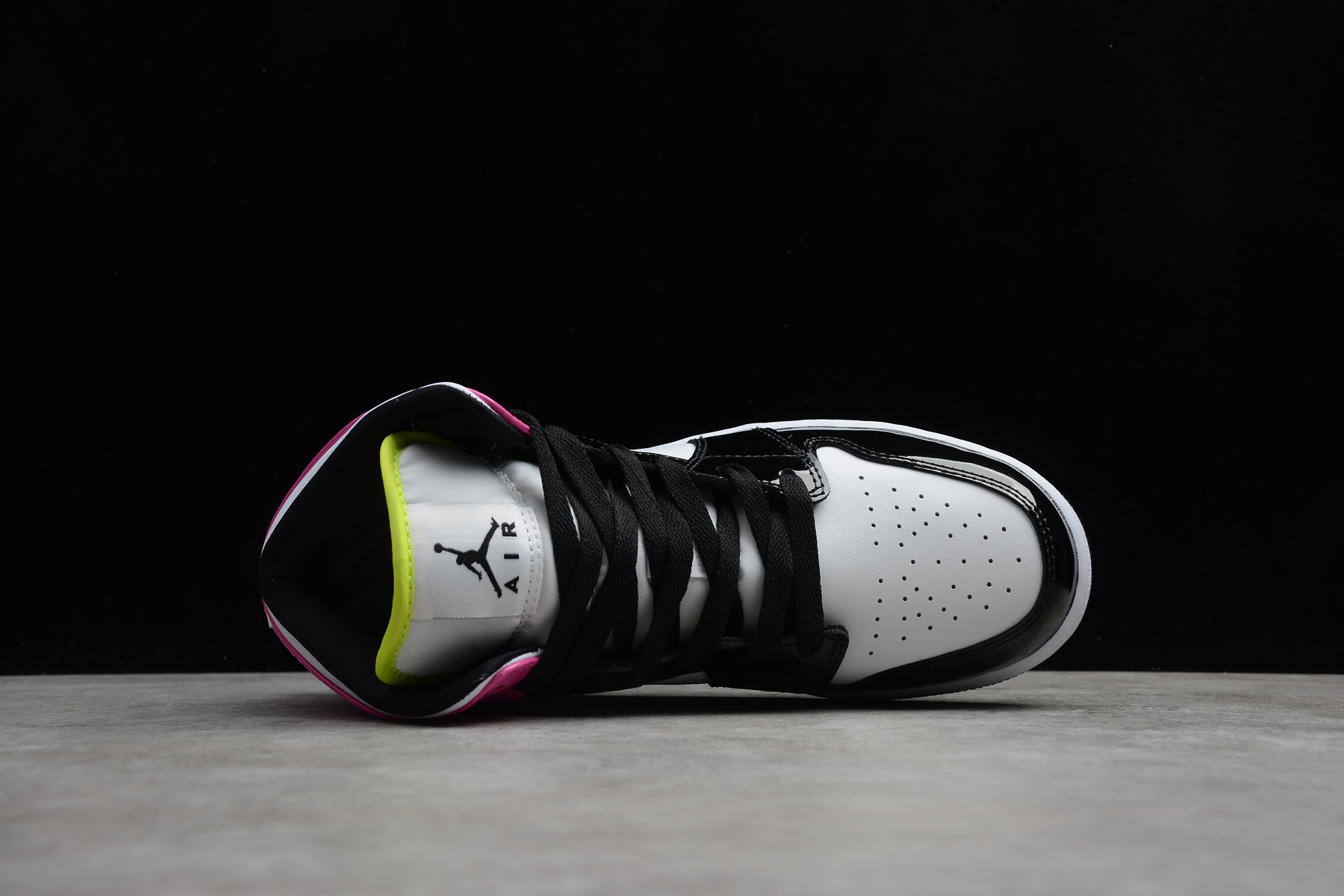 Air Jordan 1 Mid   CZ9835-100