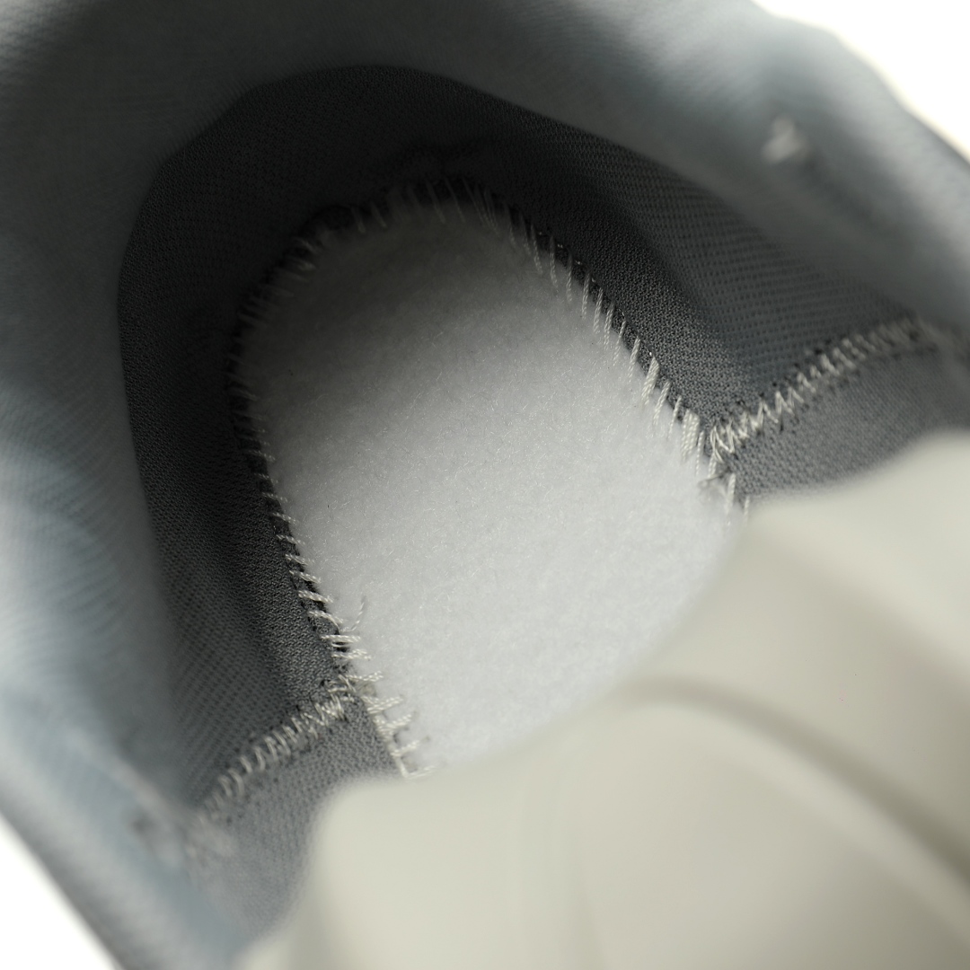 Bottega Veneta Orbit Lace-up Low Sneakers Silver White 741357v2x401425