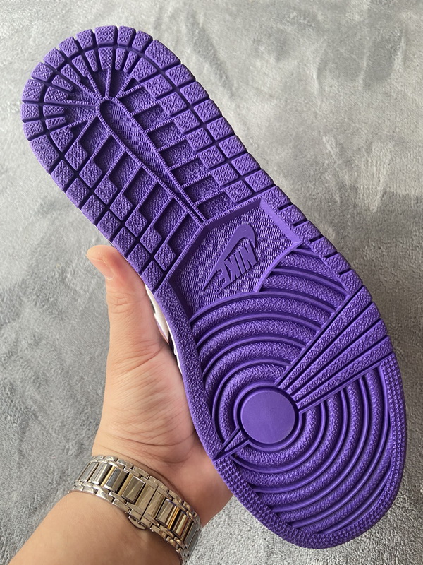 Air Jordan 1 High OG Court Purple   555088-500