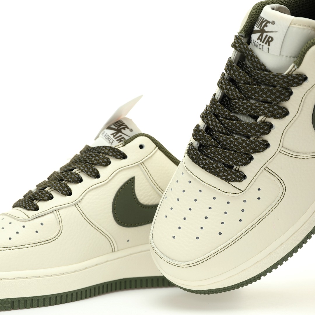 Undefeated x Nike Air Force 1 Low beigearmy green UN2395-521
