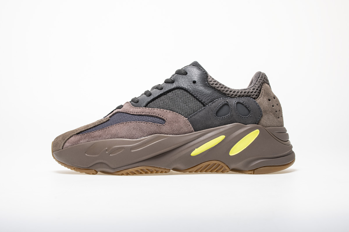 Yeezy Boost 700 “Mauve” EE9614