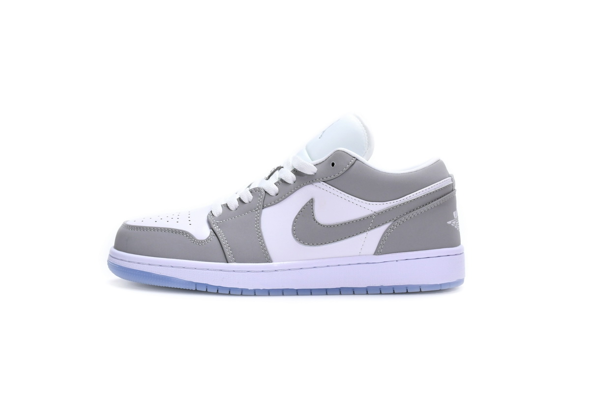 Air Jordan 1 Low Wolf Grey  DC0774-105