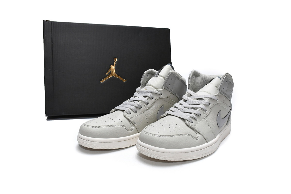 Air Jordan 1 Mid SE Light Bone 852542-003
