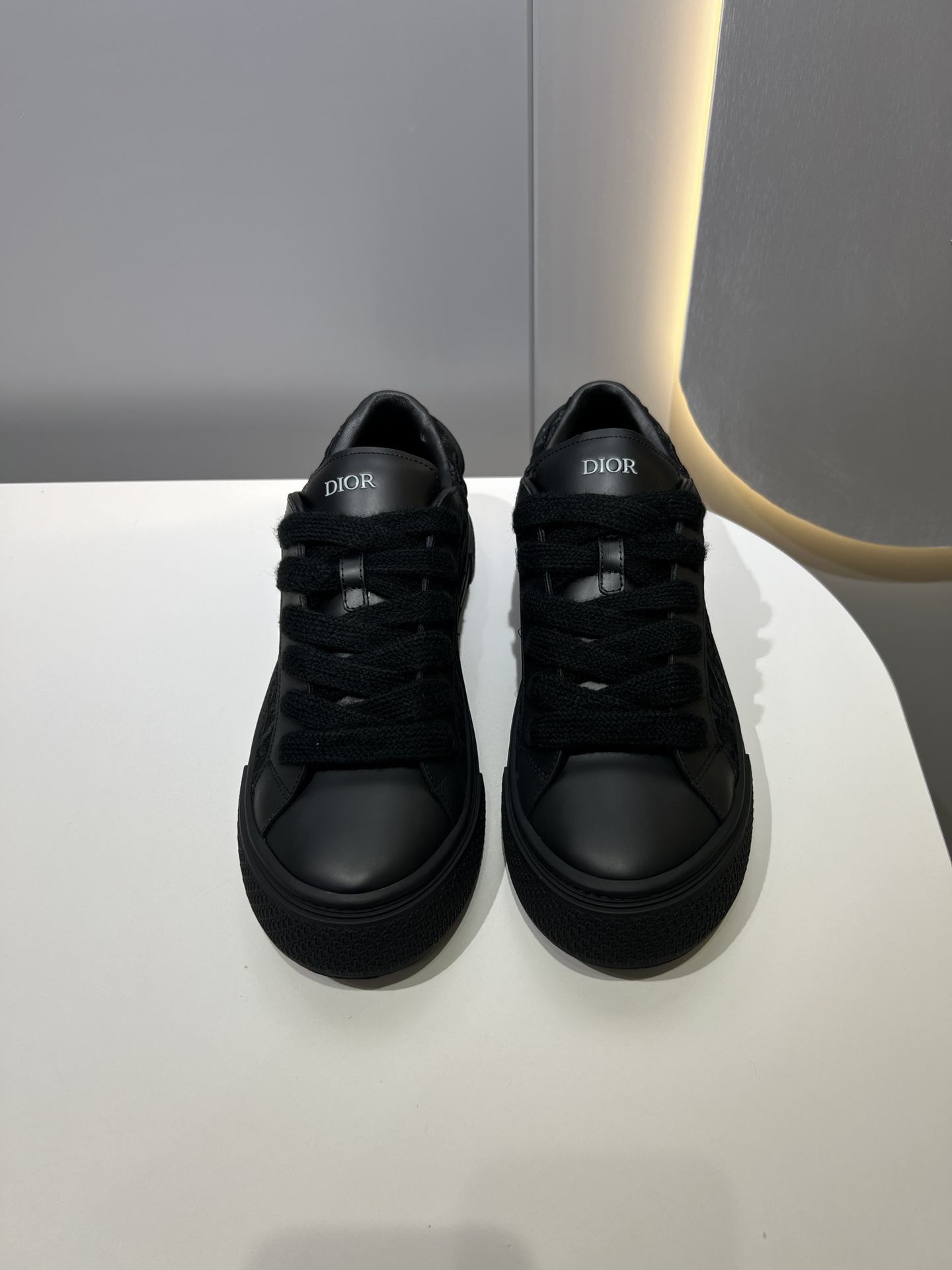 Di*r  B33 Sneaker Black Smooth Calfskin Oblique Raised Embroidery 3SN303ZYQ_H900