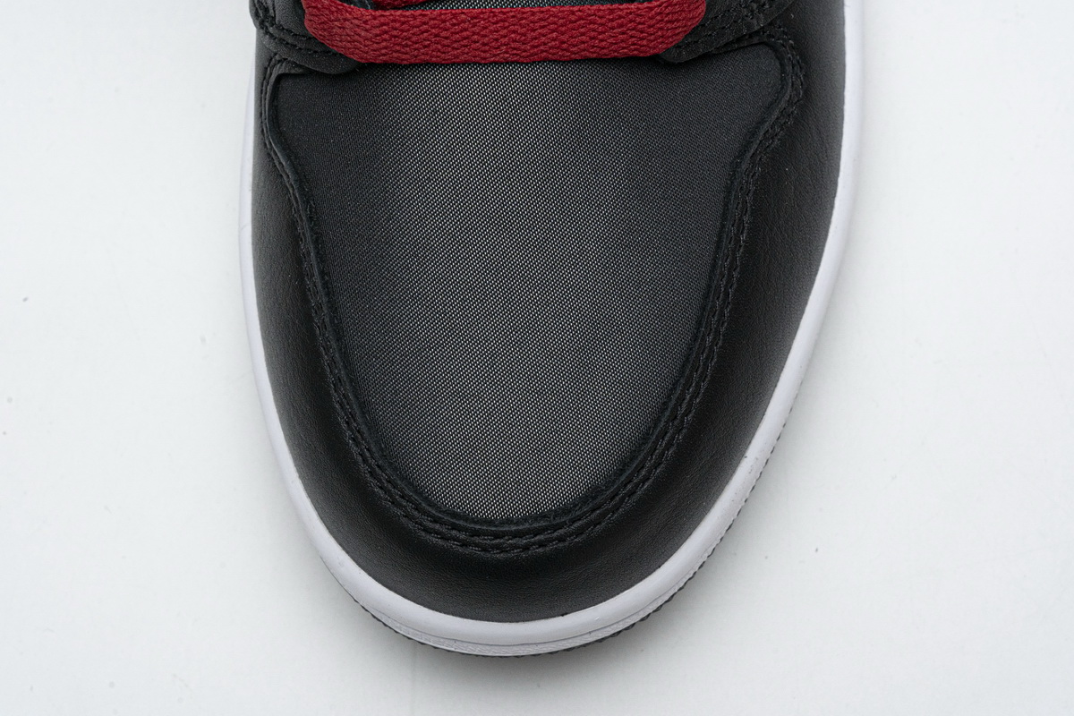 Air Jordan 1 Retro High OG “Black Satin Gym Red”   555088-060