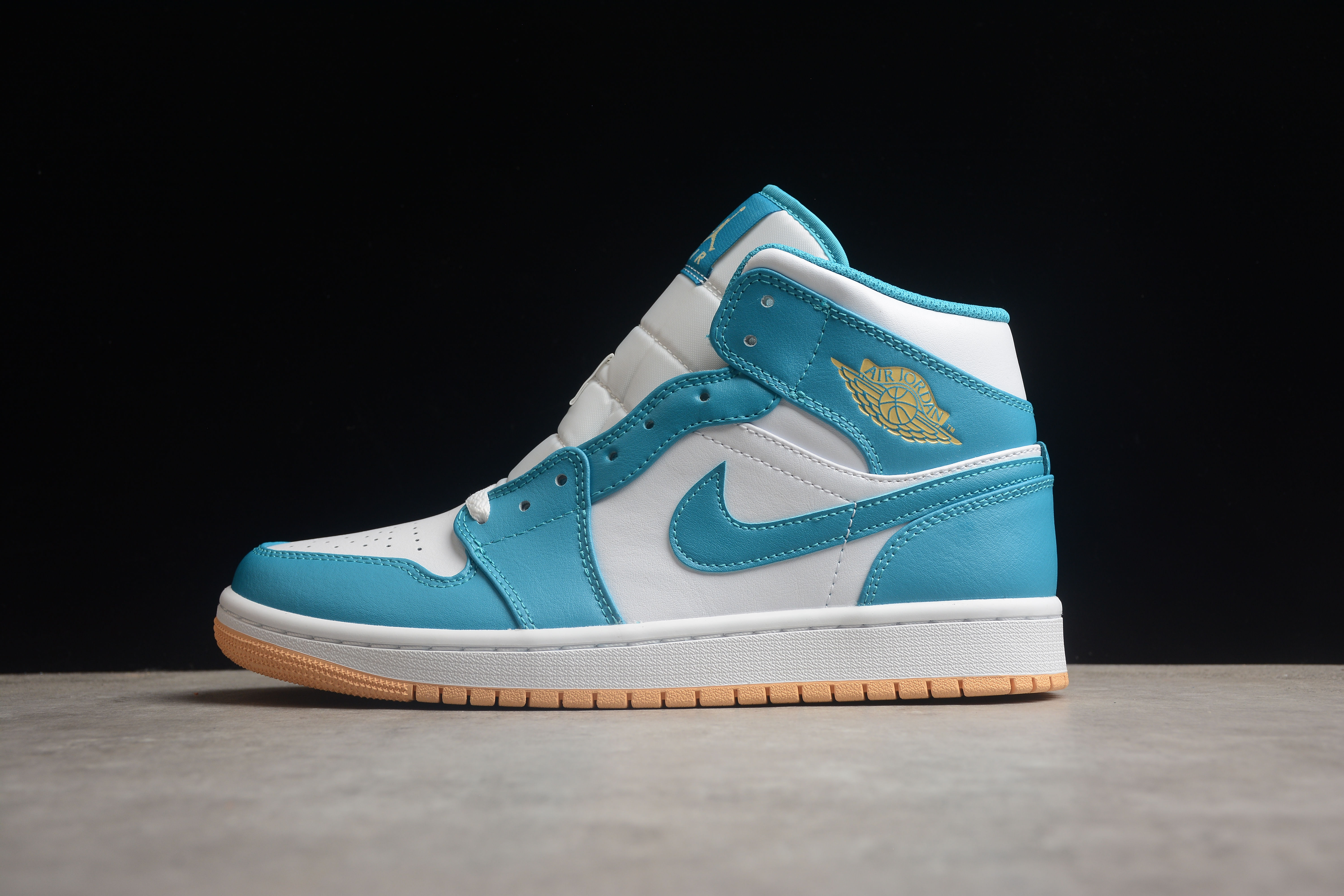 Air Jordan 1 Mid  DQ8426-400
