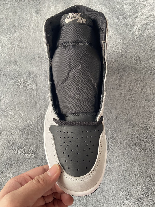 Air Jordan 1 Shadow 2.0 Black Light Smoke Grey 555088-035