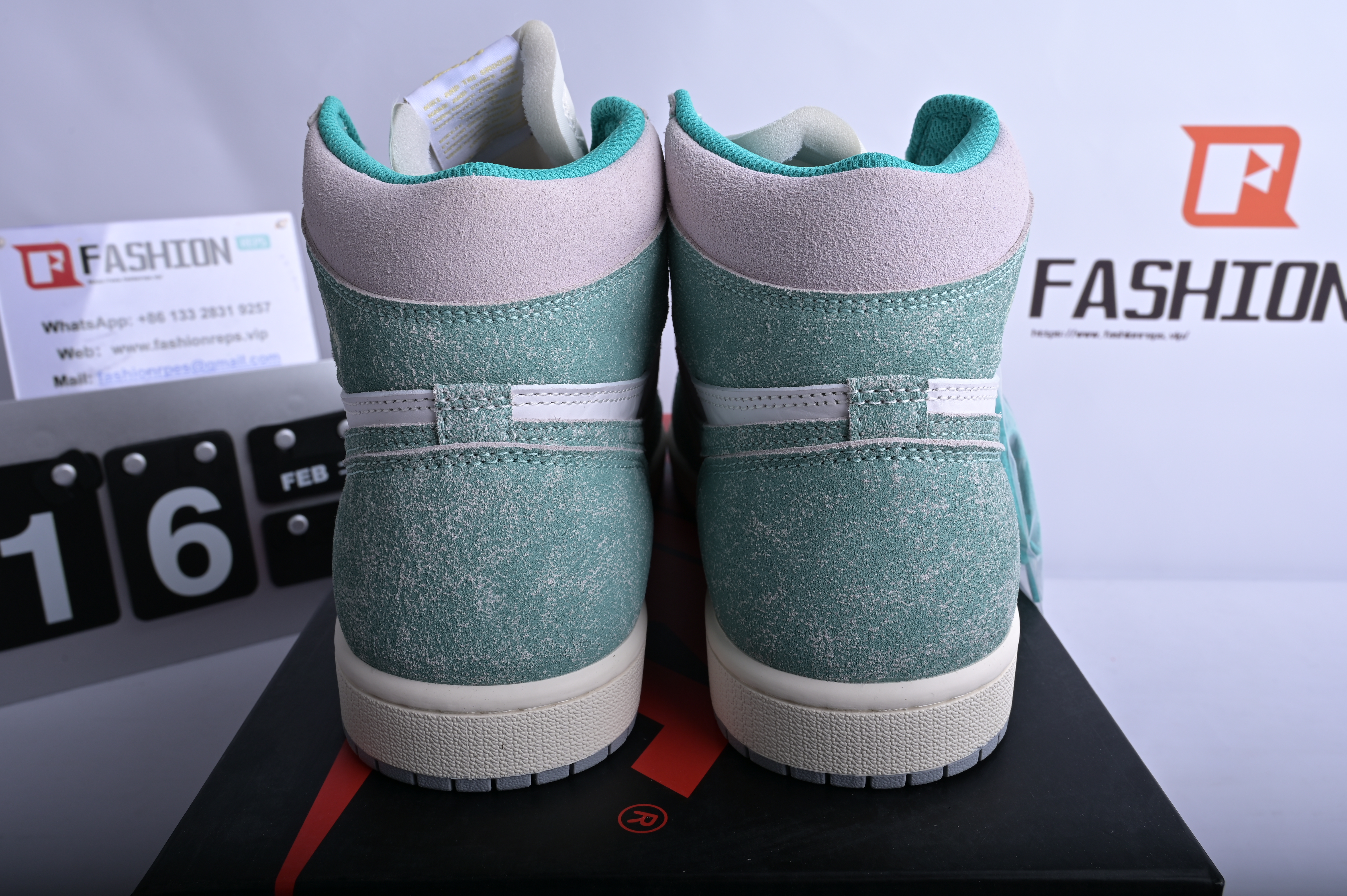 Air Jordan 1 High OG“Turbo Green” 555088-311
