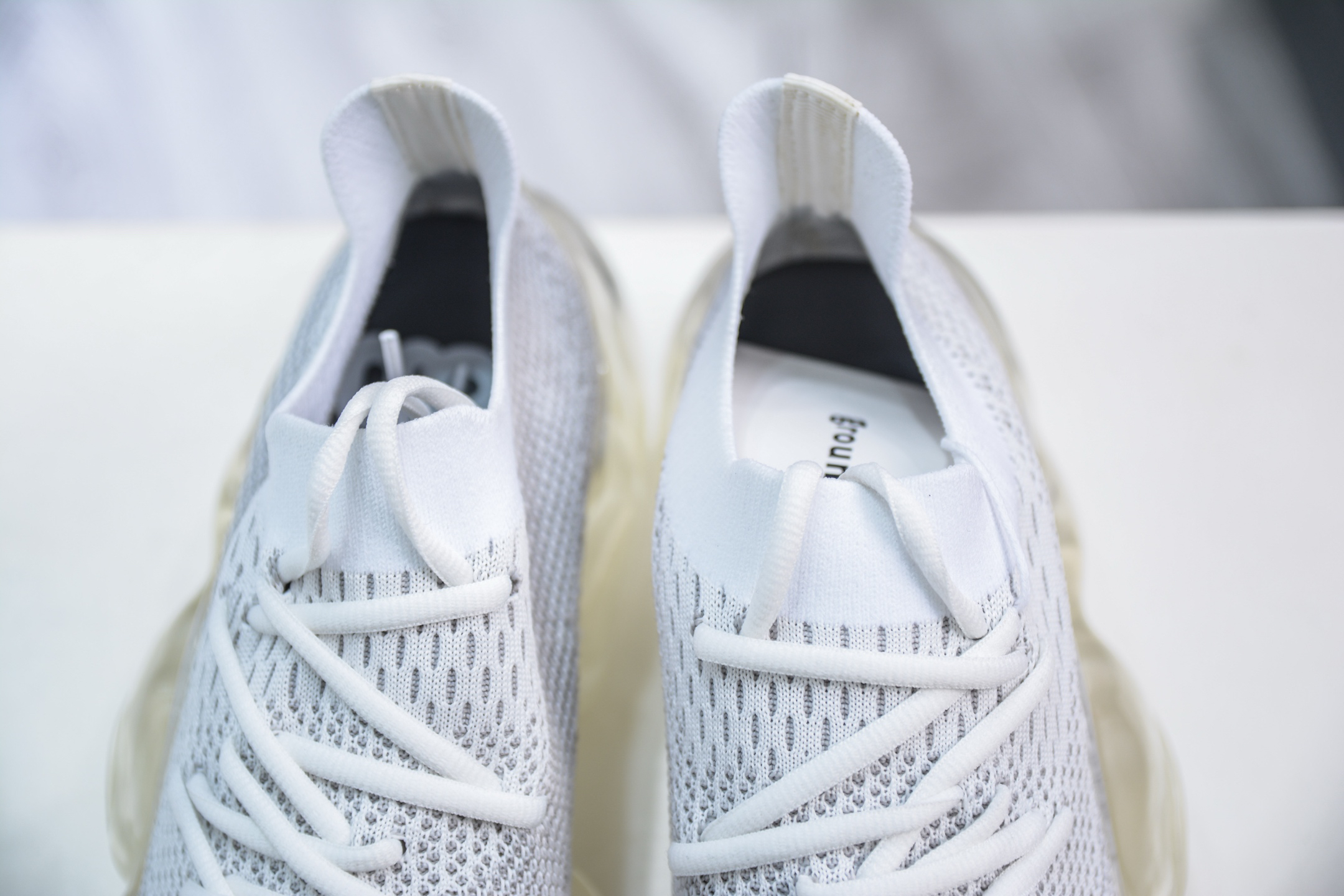 Grounds Moople White mptp102722