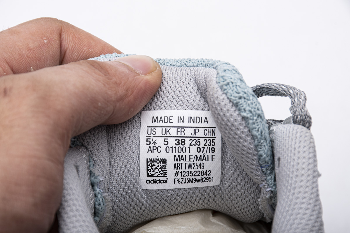 DG  700 V2 Yeezy Boost 700V2 “Inertia” FW2549