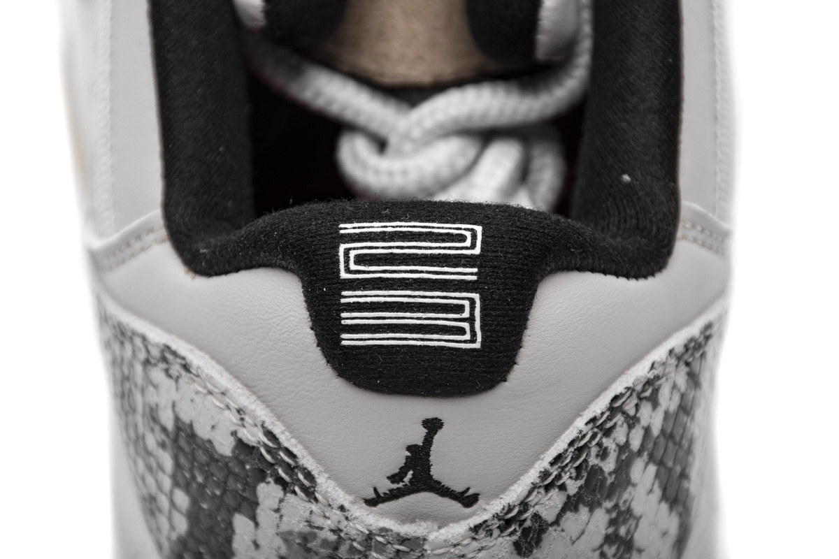 Air Jordan 11 Low “Light Bone” CD6846-002