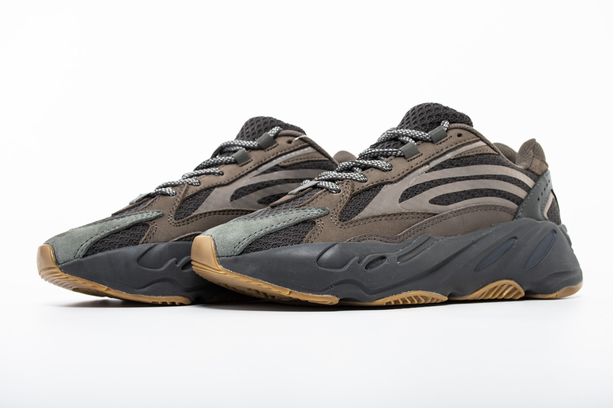 DG  Yeezy Boost 700 V2 “Static” EG6860