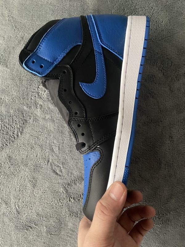 Air Jordan 1 Retro Royal 555088-007