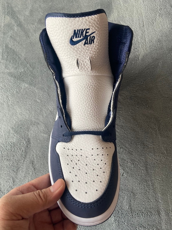 Air Jordan 1 High OG Japan Midnight Navy  C1788-100