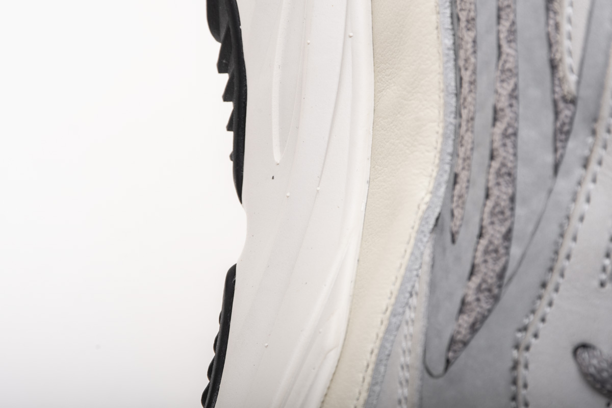Yeezy Boost 700 V2 “Static”EF2829